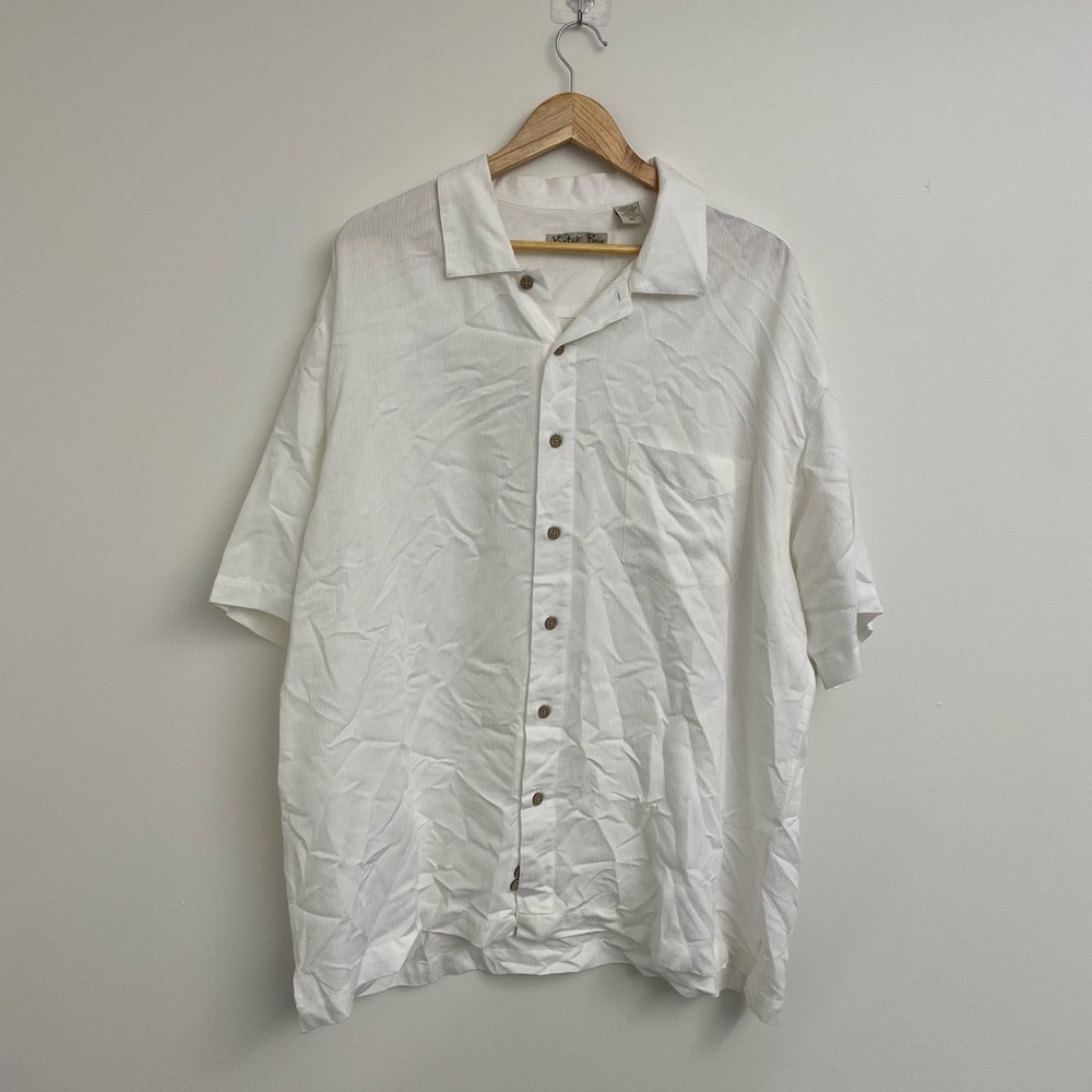 Mens Batik Bay White Short Sleeve Button Down Shirt